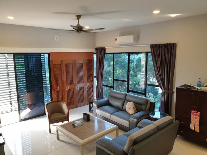 Rumah Berkembar untuk Disewa di 16 Sierra (Puchong) - Junbin Low - Living Room - PropertyGuru.com.my