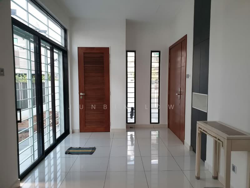 Rumah Berkembar untuk Disewa di 16 Sierra (Puchong) - Junbin Low - Entrance - PropertyGuru.com.my