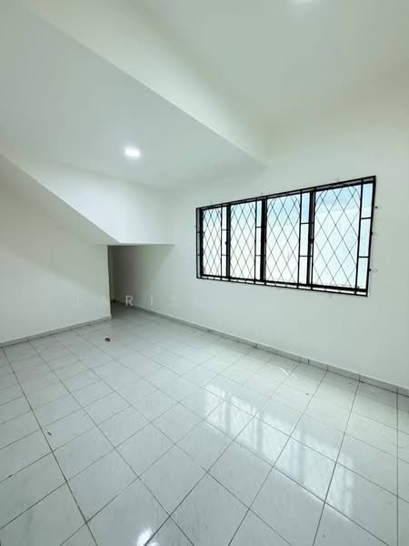 Rumah Berkembar untuk Dijual di Taman Johor Jaya (Johor Bahru) - Larissa Sim - Interior - PropertyGuru.com.my