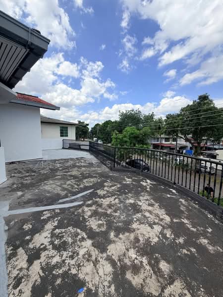 Rumah Berkembar untuk Dijual di Taman Johor Jaya (Johor Bahru) - Larissa Sim - Exterior - PropertyGuru.com.my