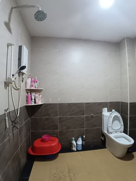 2-storey Terraced House for Sale in Taman Kota Jaya (Kota Tinggi) - Max Loh - Bathroom - PropertyGuru.com.my