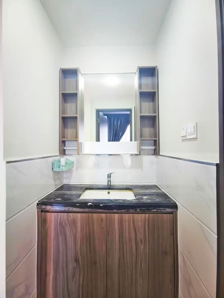 Service Residence for Sale at Country Garden Central Park - Jimmy Ooi - Bathroom - PropertyGuru.com.my