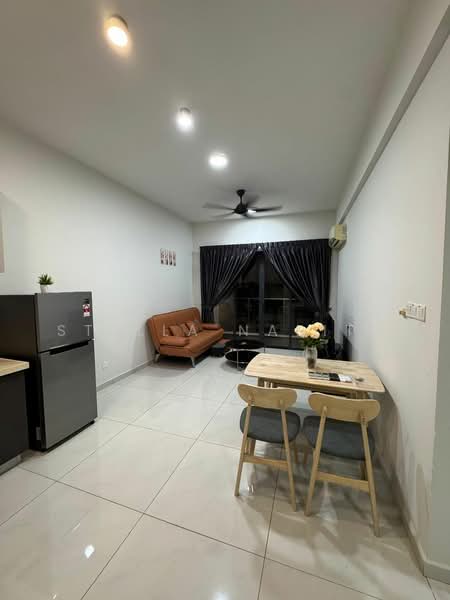 Condominium for Rent at Bay Point @ Country Garden Danga Bay - Stella Narita - Living Room - PropertyGuru.com.my