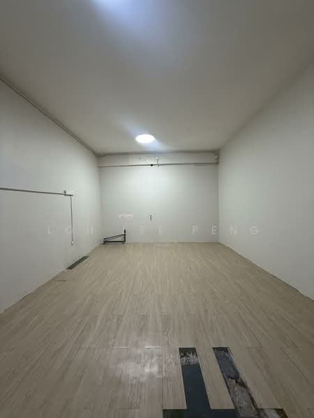 Shop / Office for Rent in Taman Ungku Tun Aminah (Skudai) - Loh Lee Peng - Interior - PropertyGuru.com.my