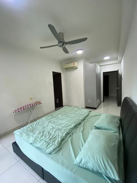 Servis Apartment untuk Dijual di KSL Residence @ Daya - Vlien Lua - Bedroom - PropertyGuru.com.my
