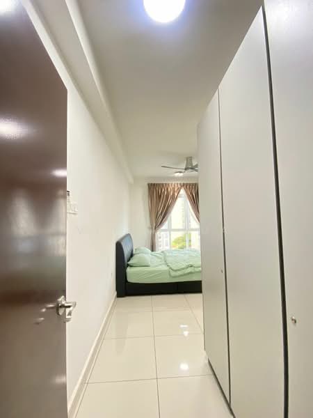 Servis Apartment untuk Dijual di KSL Residence @ Daya - Vlien Lua - Bedroom - PropertyGuru.com.my