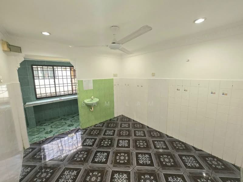 Rumah Teres 2 Tingkat untuk Dijual di Bercham (Ipoh) - Sam Lam - Kitchen - PropertyGuru.com.my