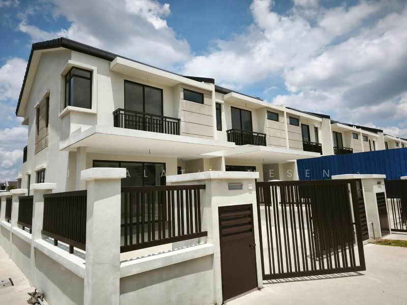 Rumah Teres 2 Tingkat untuk Dijual di Semenyih (Selangor) - Jamalatin Mesen - Exterior - PropertyGuru.com.my