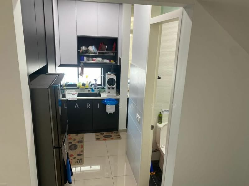 Terraced House for Sale in Kota Masai (Pasir Gudang) - Larissa Sim - Kitchen - PropertyGuru.com.my