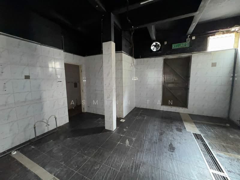 Shop for Rent in SS15 (Subang Jaya) - Jasminn Tan - Interior - PropertyGuru.com.my