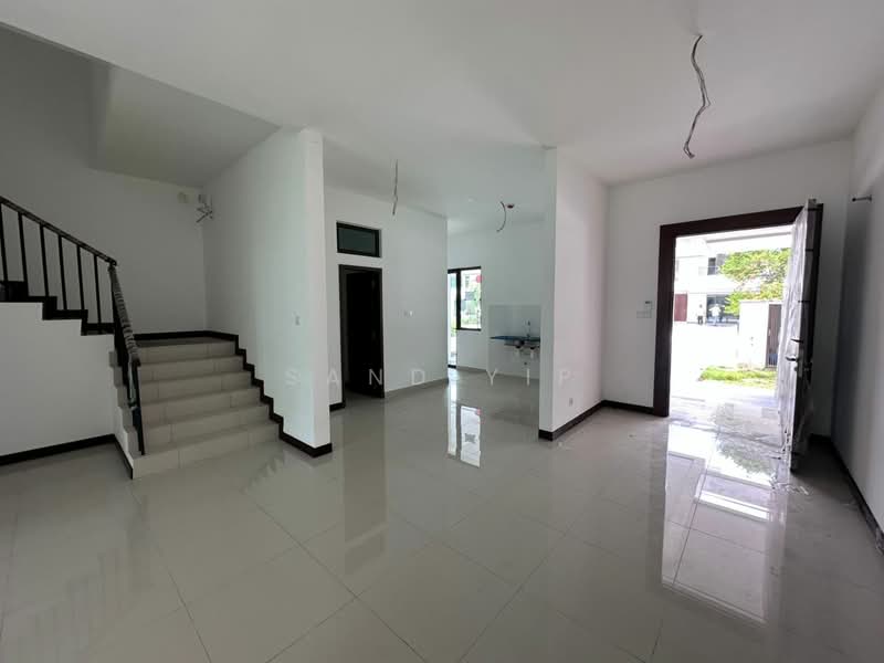 Terraced House for Sale in Gombak (Selangor) - Sand Yip - Living Room - PropertyGuru.com.my