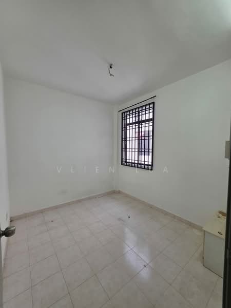 Flat for Rent at Taman Daya - Jalan Nibong 14 - Vlien Lua - Interior - PropertyGuru.com.my