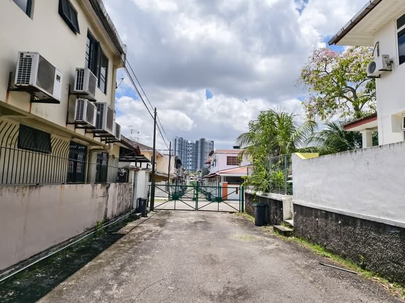 2-storey Terraced House for Sale in Taman Molek (Johor Bahru) - Jason Sim - Exterior - PropertyGuru.com.my
