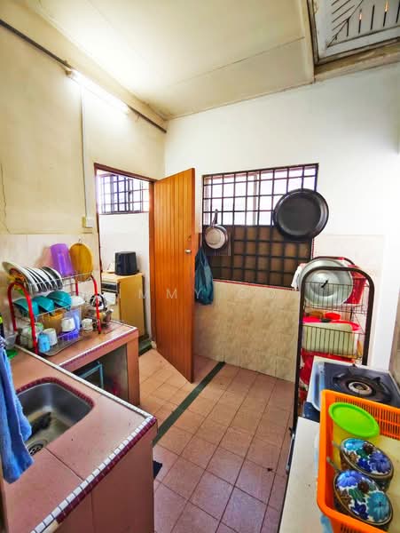 Rumah Teres 1 Tingkat untuk Dijual di Senai (Kulai) - Jimmy Ooi - Kitchen - PropertyGuru.com.my