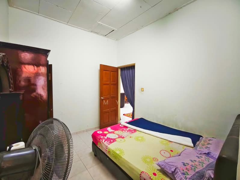 Rumah Teres 1 Tingkat untuk Dijual di Senai (Kulai) - Jimmy Ooi - Bedroom - PropertyGuru.com.my