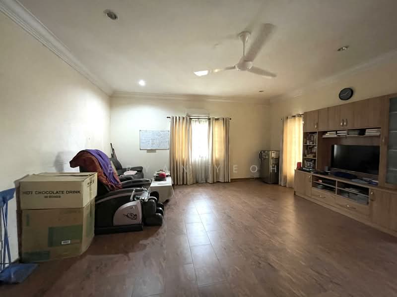 Rumah Banglo untuk Dijual di Kampung Tunku (Petaling Jaya) - Bryan Yeoh - Living Room - PropertyGuru.com.my
