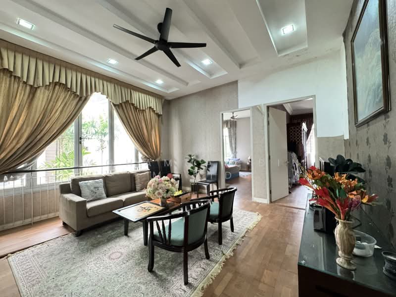 Rumah Banglo untuk Dijual di Shah Alam (Selangor) - Mohammad Din Majid - Living Room - PropertyGuru.com.my