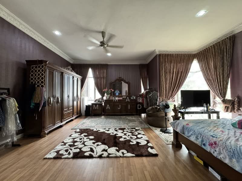 Rumah Banglo untuk Dijual di Shah Alam (Selangor) - Mohammad Din Majid - Bedroom - PropertyGuru.com.my