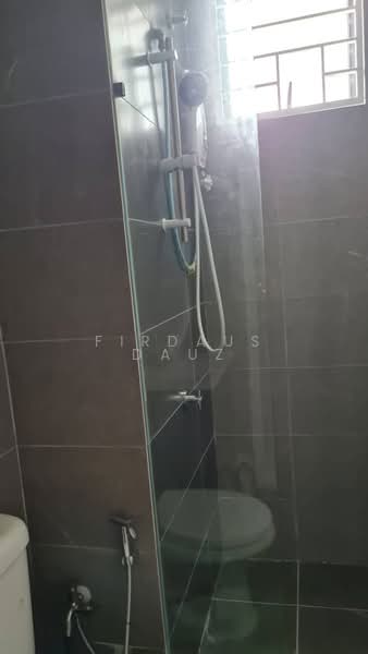 Service Residence for Sale at Majestic Maxim - Firdaus Dauz - PropertyGuru.com.my