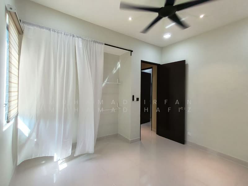 2.5-storey Terraced House for Sale in Seksyen 16 (Shah Alam) - Muhamad Irfan Muhamad Hafiz - Bedroom - PropertyGuru.com.my