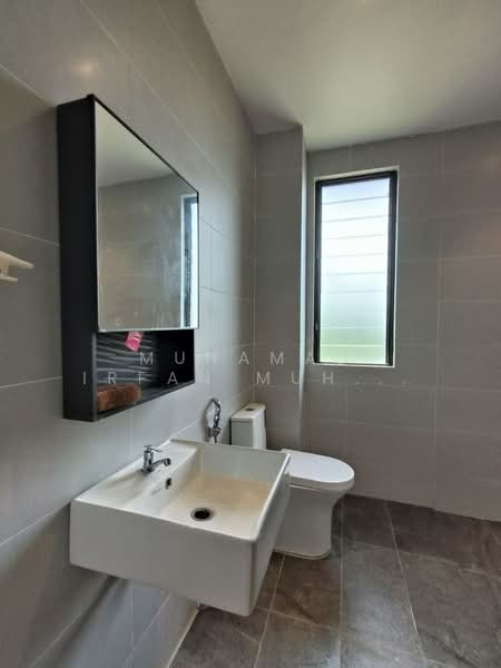 2.5-storey Terraced House for Sale in Seksyen 16 (Shah Alam) - Muhamad Irfan Muhamad Hafiz - Bathroom - PropertyGuru.com.my