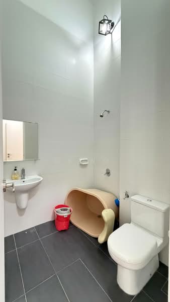 Cluster House for Sale in Eco Botanic (Iskandar Puteri (Nusajaya)) - CK Ng - Bathroom - PropertyGuru.com.my