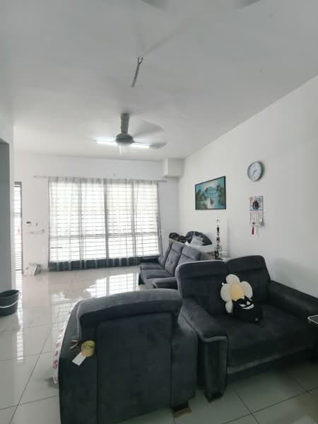 Rumah Teres 2 Tingkat untuk Dijual di Setia Alam (Selangor) - Bee Har Chew - Living Room - PropertyGuru.com.my