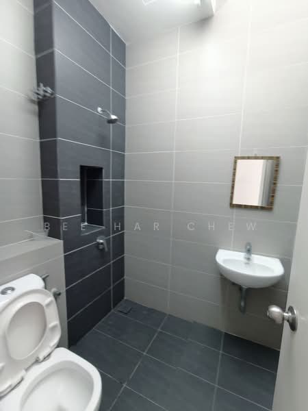 Rumah Teres 2 Tingkat untuk Dijual di Setia Alam (Selangor) - Bee Har Chew - Bathroom - PropertyGuru.com.my