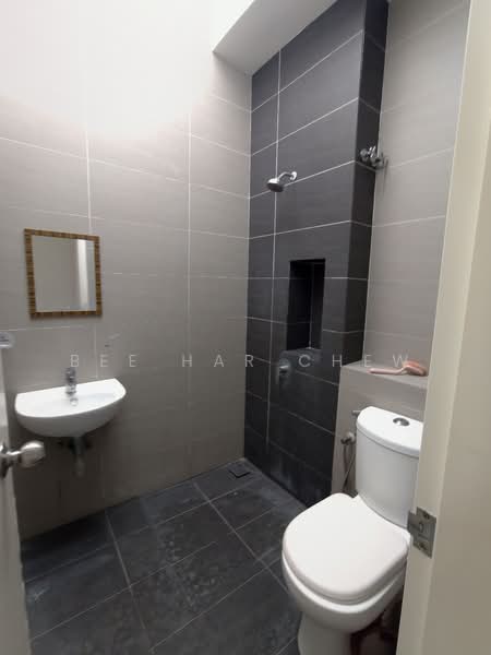 Rumah Teres 2 Tingkat untuk Dijual di Setia Alam (Selangor) - Bee Har Chew - Bathroom - PropertyGuru.com.my