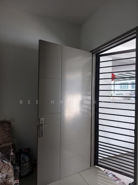 Rumah Teres 2 Tingkat untuk Dijual di Setia Alam (Selangor) - Bee Har Chew - Entrance - PropertyGuru.com.my