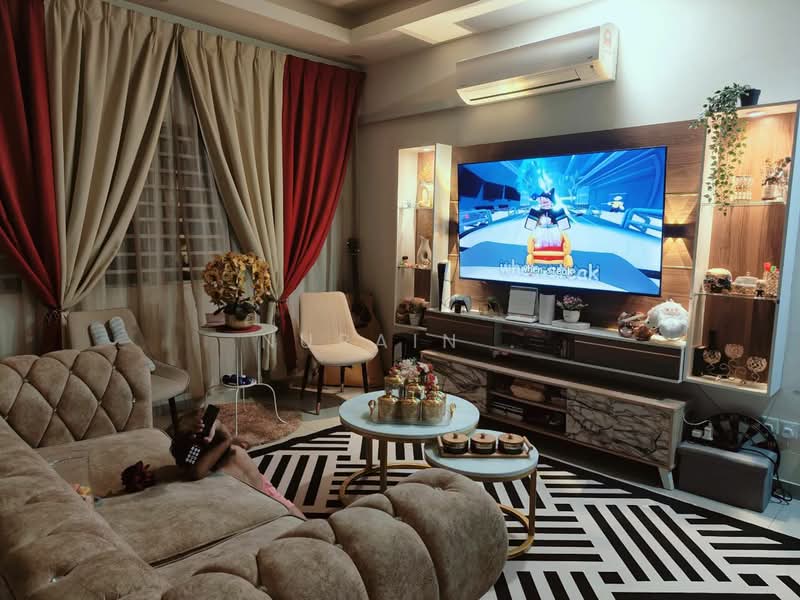2-storey Terraced House for Sale in Taman Salak Perdana (Dengkil) - Nurain . - Living Room - PropertyGuru.com.my