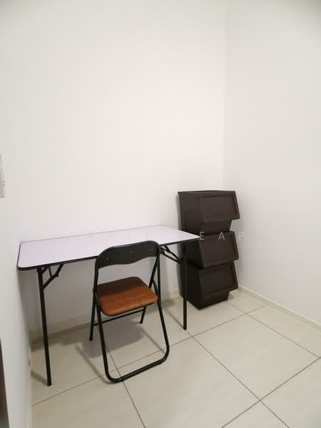 Kondominium untuk Dijual di Queens Residences Q2 @ Queens Waterfront - Apple Yeap - Study - PropertyGuru.com.my
