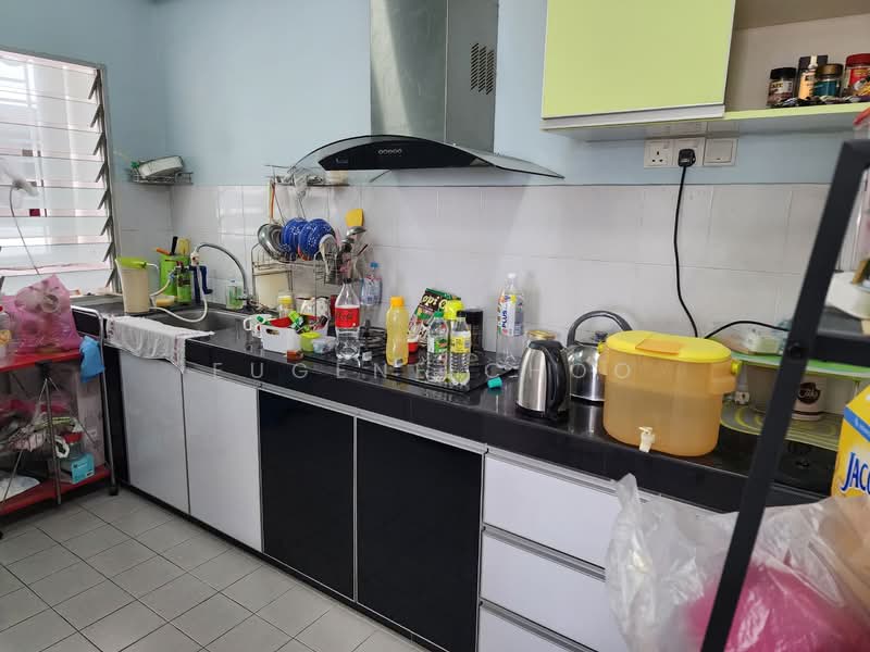 Apartment for Sale at 162 Residency - Eugene Choo - Kitchen - PropertyGuru.com.my
