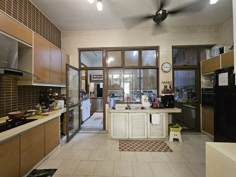 2-storey Terraced House for Sale in Bukit Jelutong (Shah Alam) - Winny Su - Kitchen - PropertyGuru.com.my