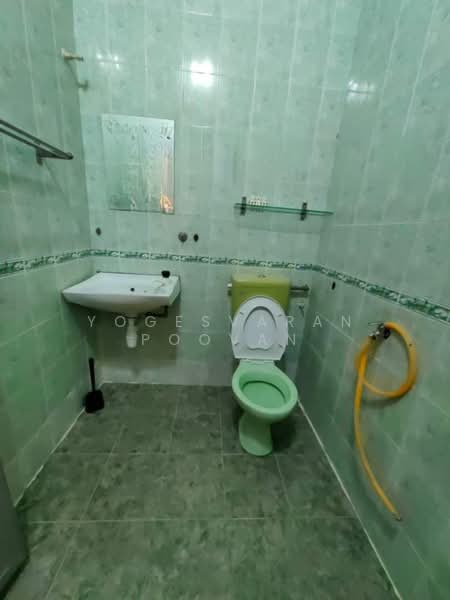2-storey Terraced House for Sale in Sepang (Selangor) - Yogesvaran Poovan - Bathroom - PropertyGuru.com.my