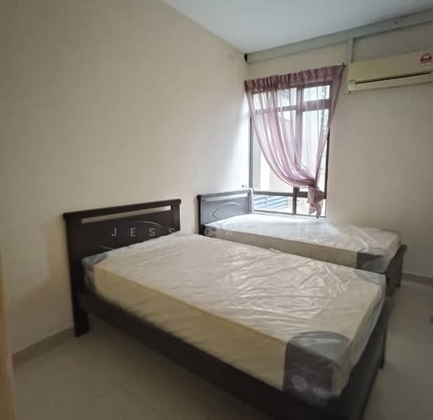 Condominium for Sale at Royal Domain Sri Putramas 2 - Jessica Lim - Bedroom - PropertyGuru.com.my