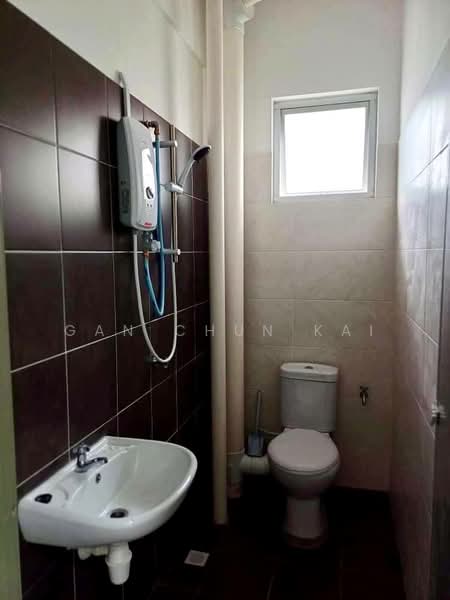 Pangsapuri untuk Disewa di The Rise Collection 3 - Gan Chun Kai - Bathroom - PropertyGuru.com.my