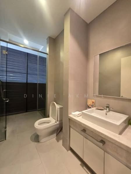 Kondominium untuk Dijual di Madge Mansions - Dinie Akmal - Bathroom - PropertyGuru.com.my