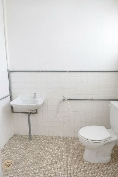 2-storey Terraced House for Sale in Taman Kluang (Kluang) - May Tan - Bathroom - PropertyGuru.com.my