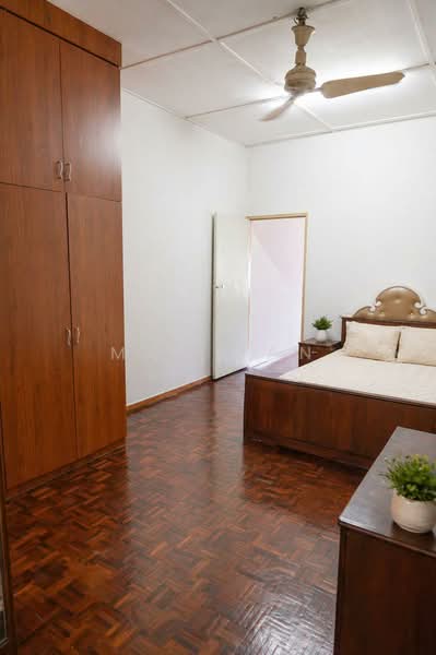 2-storey Terraced House for Sale in Taman Kluang (Kluang) - May Tan - Bedroom - PropertyGuru.com.my