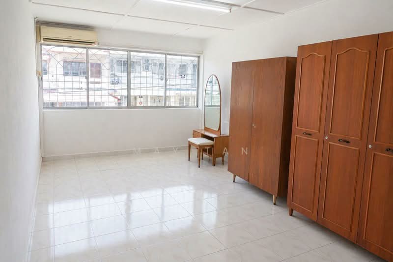 2-storey Terraced House for Sale in Taman Kluang (Kluang) - May Tan - Bedroom - PropertyGuru.com.my