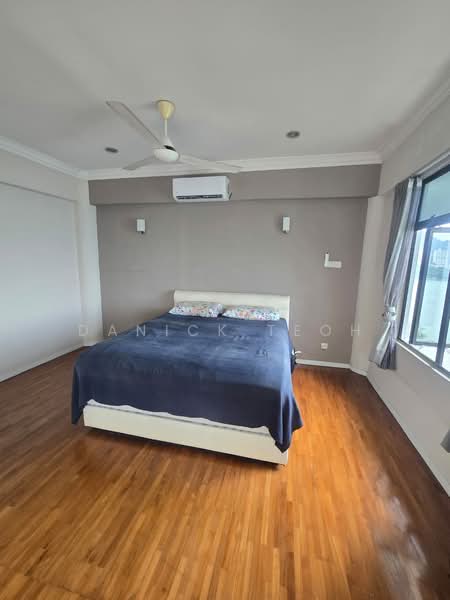 Kondominium untuk Dijual di Villa Ria - Danick Teoh - Bedroom - PropertyGuru.com.my
