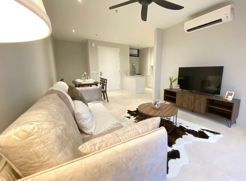 Kediaman Servis untuk Dijual di Lumi Tropicana Serviced Residence - Josh Lee - Living Room - PropertyGuru.com.my