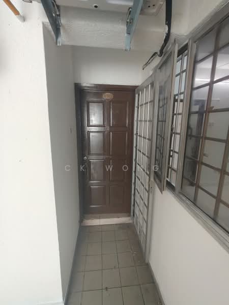 Kondominium untuk Dijual di Menara City One - CK Wong - Entrance - PropertyGuru.com.my