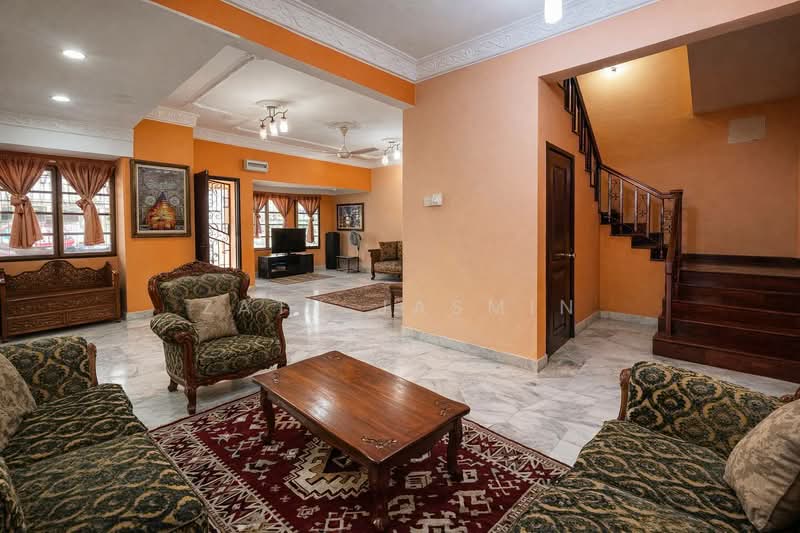 2-storey Terraced House for Sale in Usj 11 (Subang Jaya) - Zaty Jasmin - Living Room - PropertyGuru.com.my