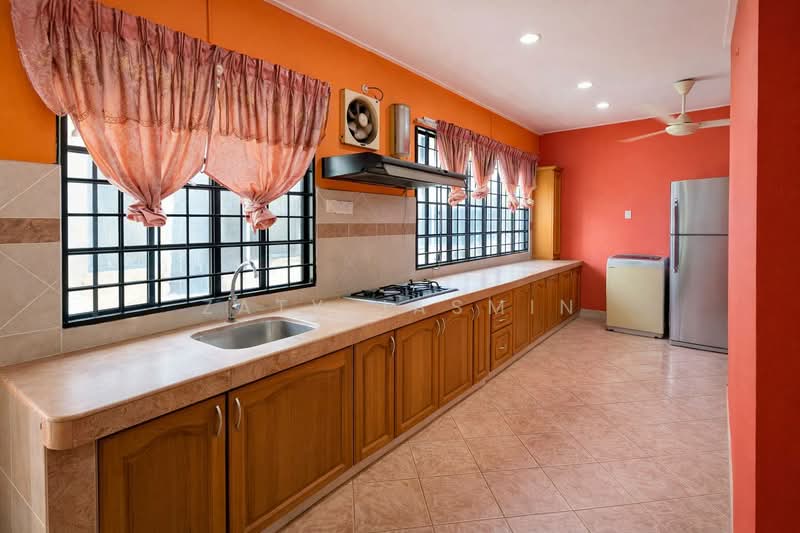2-storey Terraced House for Sale in Usj 11 (Subang Jaya) - Zaty Jasmin - Kitchen - PropertyGuru.com.my