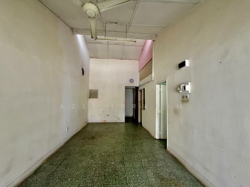 1-storey Terraced House for Sale in Kelana Jaya (Petaling Jaya) - Azli Ibrahim - Interior - PropertyGuru.com.my