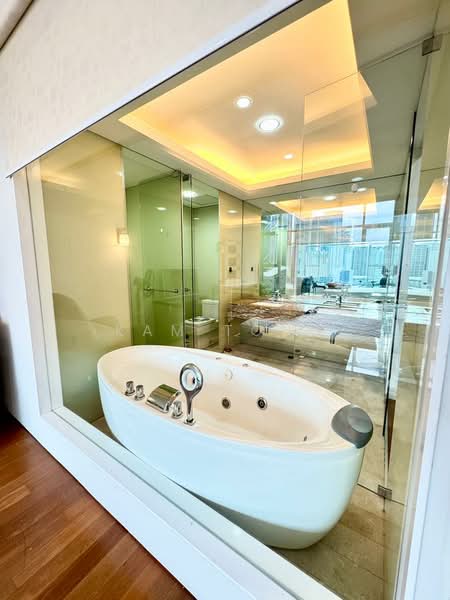 Service Residence for Rent at Quadro Residences - Kam Tong - Bathroom - PropertyGuru.com.my