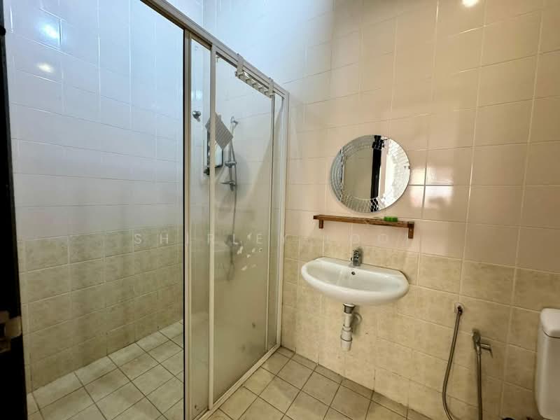 Rumah Teres 2 Tingkat untuk Dijual di Bukit Jelutong (Shah Alam) - Shirley Looi - Bathroom - PropertyGuru.com.my