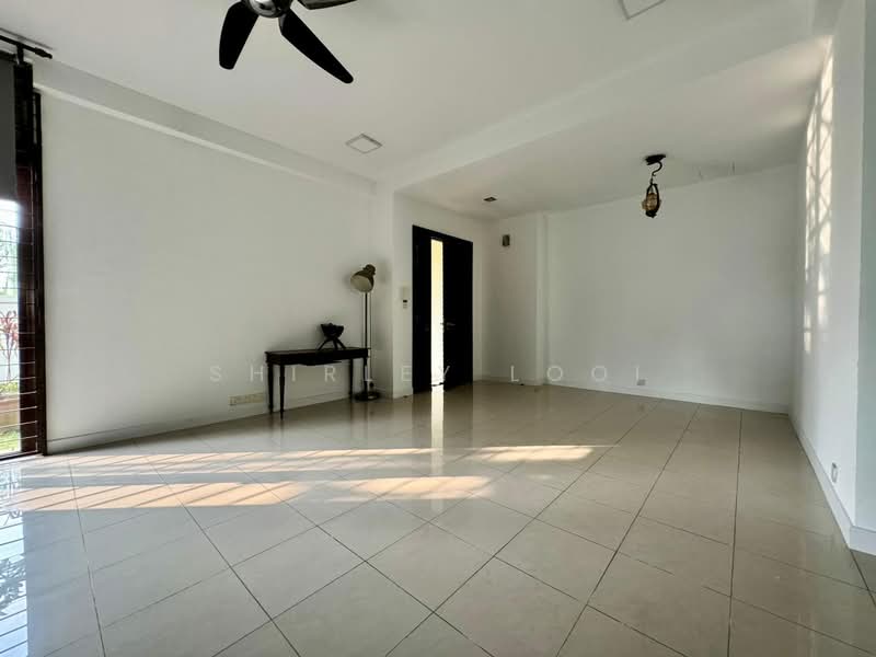 Rumah Teres 2 Tingkat untuk Dijual di Bukit Jelutong (Shah Alam) - Shirley Looi - Living Room - PropertyGuru.com.my